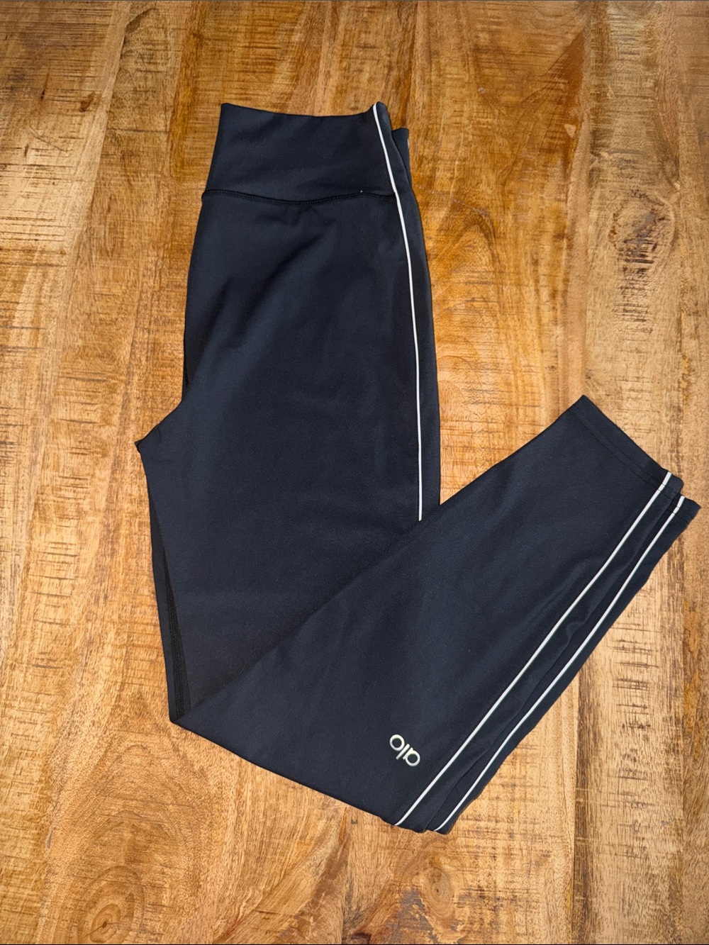 ALO Yoga Kids Black Leggings with White Side Piping